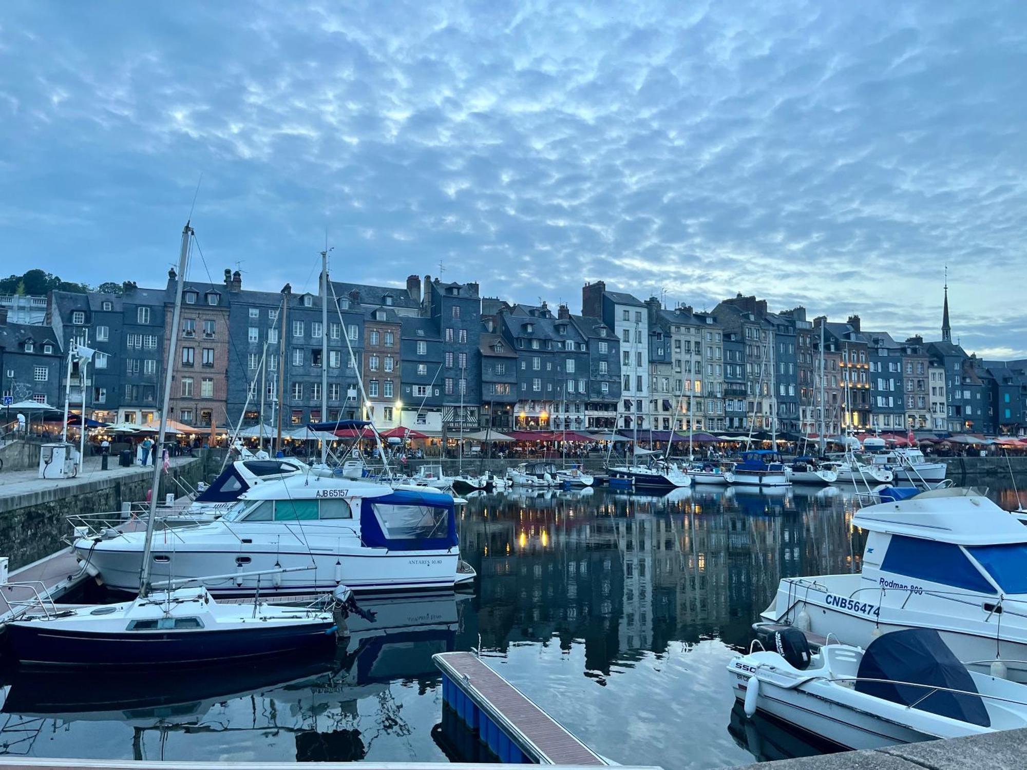 Appartement Le Freya Avec Terrasse A 5 Min Honfleur - Piscine - Parking - Wifi 伊奎马维尔 外观 照片